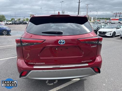 2021 Toyota Highlander Hybrid Platinum