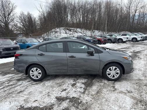 2025 Nissan Versa 1.6 S