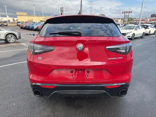 2024 Alfa Romeo Stelvio Veloce AWD