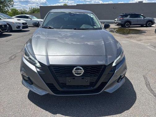 Gun Metallic 2022 Nissan Altima SR Intelligent AWD