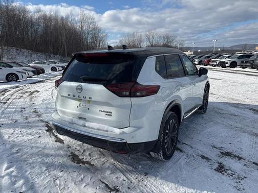 2025 Nissan Rogue Platinum