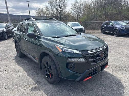 Obsidian Green 2026 Nissan Rogue Rock Creek