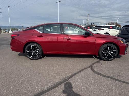 2025 Nissan Altima SR AWD