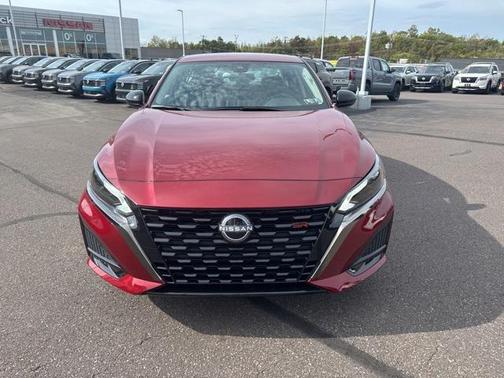 2025 Nissan Altima SR AWD