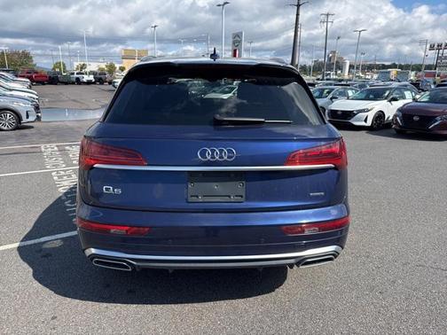 2022 Audi Q5 45 S line Premium