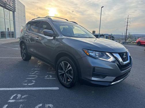 Gun Metallic 2020 Nissan Rogue SV