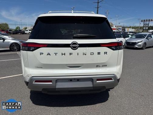 2024 Nissan Pathfinder SL 4WD