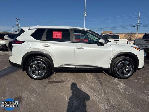 2025 Nissan Rogue SV