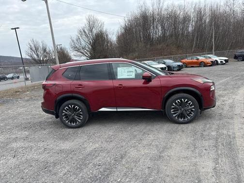 2025 Nissan Rogue Platinum