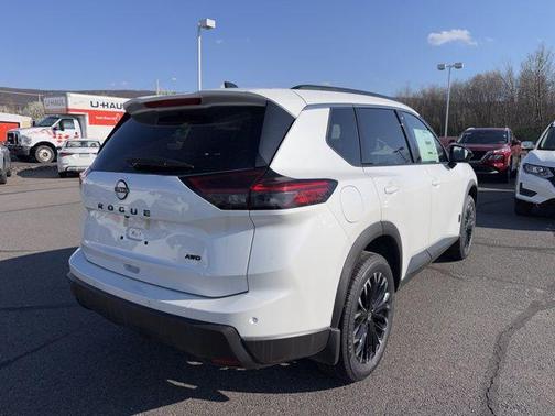 Everest White Pearl Tricoat 2026 Nissan Rogue Dark Armor