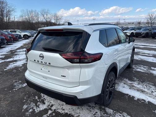 2026 Nissan Rogue Dark Armor