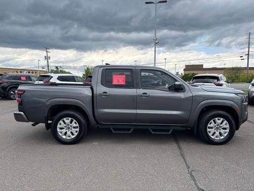 Gun Metallic 2024 Nissan Frontier SV
