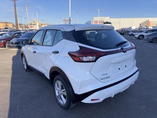 2024 Nissan Kicks S