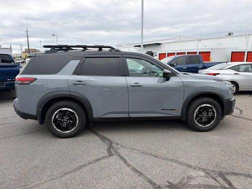 Solid Gray/Super Black 2024 Nissan Pathfinder Rock Creek 4WD