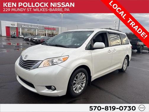2017 Toyota Sienna XLE