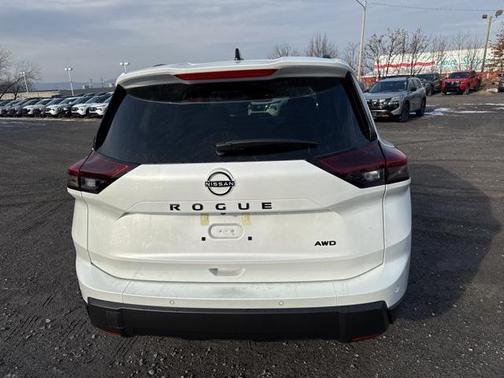 2026 Nissan Rogue Dark Armor