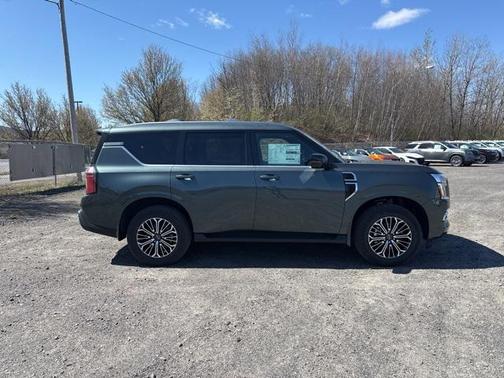 2025 Nissan Armada SL 4WD