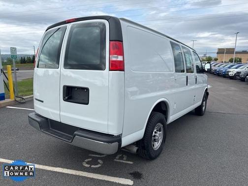 2022 Chevrolet Express 2500 RWD 2500 Regular Wheelbase WT