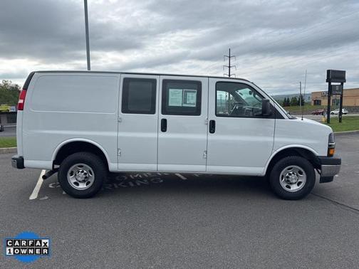 2022 Chevrolet Express 2500 RWD 2500 Regular Wheelbase WT
