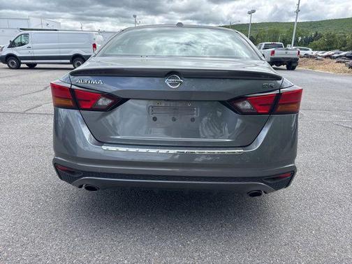 Gun Metallic 2019 Nissan Altima 2.5 SR