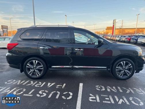 2019 Nissan Pathfinder Platinum