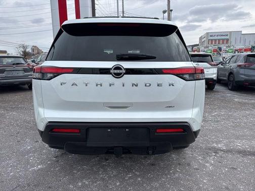 2025 Nissan Pathfinder SV 4WD