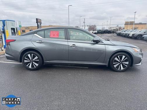 2022 Nissan Altima 2.5 SV