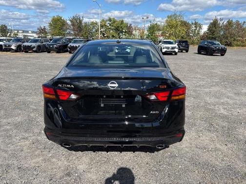 2025 Nissan Altima SR AWD