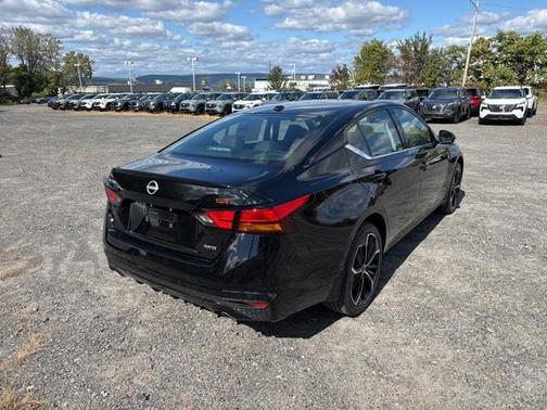 2025 Nissan Altima SR AWD