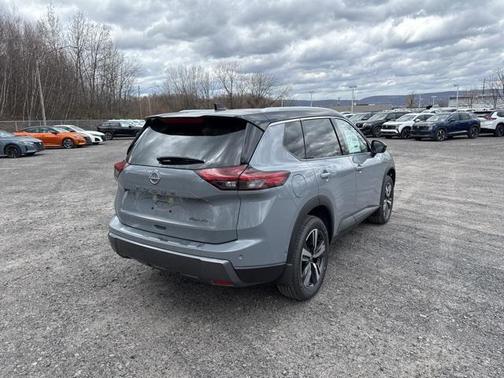 2025 Nissan Rogue SL