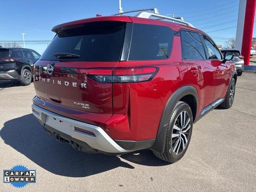 2024 Nissan Pathfinder Platinum 4WD