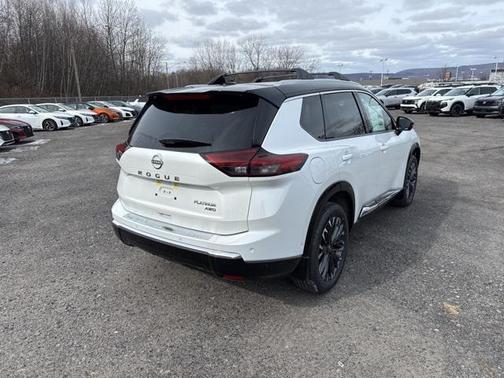 2025 Nissan Rogue Platinum