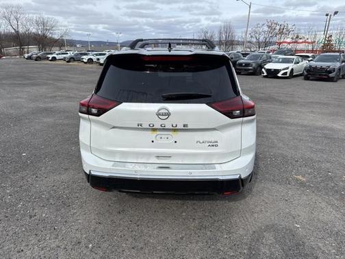 2025 Nissan Rogue Platinum