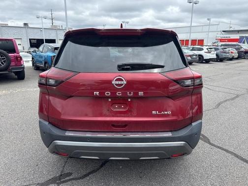 2022 Nissan Rogue SL