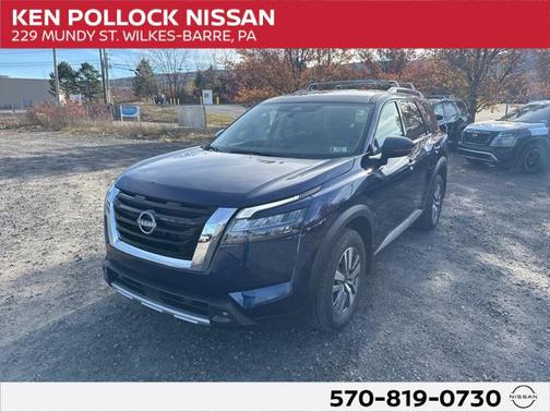 2025 Nissan Pathfinder SL 4WD