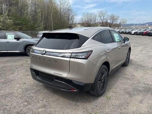 Champagne Silver Metallic 2026 Nissan Murano Platinum