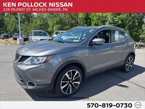 Gun Metallic 2017 Nissan Rogue Sport SL
