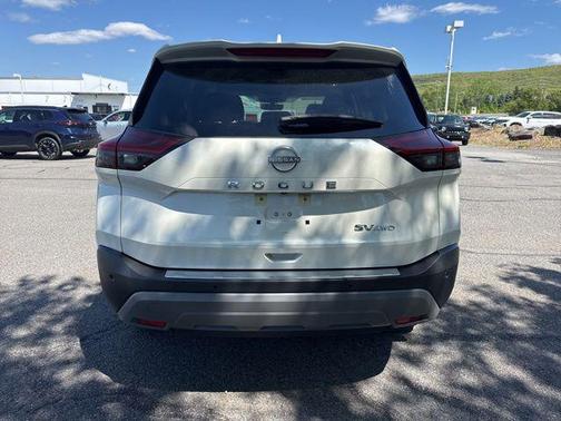 Pearl White Tricoat 2023 Nissan Rogue SV