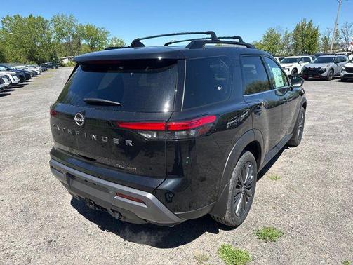 Super Black 2026 Nissan Pathfinder SL