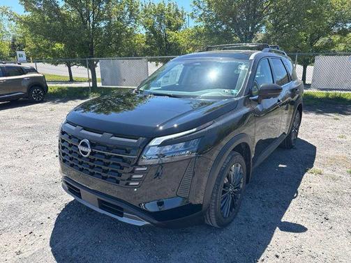 Super Black 2026 Nissan Pathfinder SL