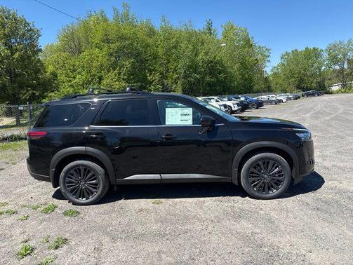 Super Black 2026 Nissan Pathfinder SL
