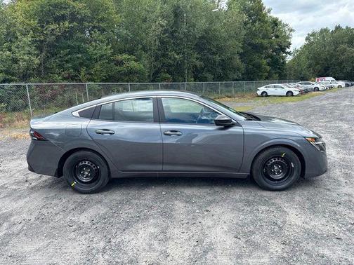 Gun Metallic 2027 Nissan Sentra SV