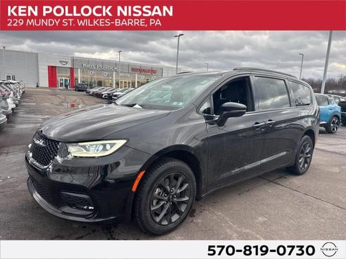 2021 Chrysler Pacifica Touring AWD