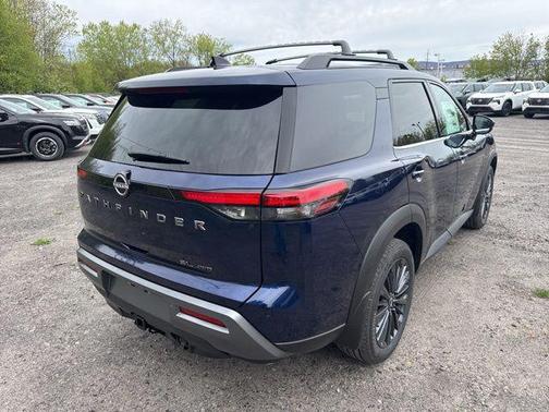 Deep Ocean Blue Pearl 2026 Nissan Pathfinder SL