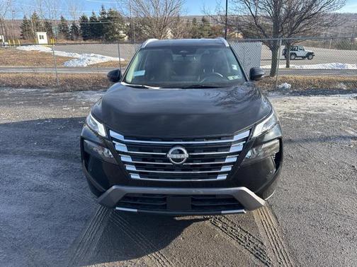 2025 Nissan Rogue SL