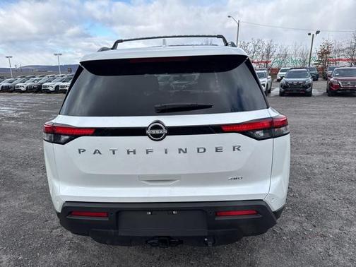2025 Nissan Pathfinder SV 4WD