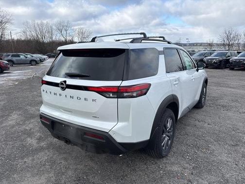 2025 Nissan Pathfinder SV 4WD