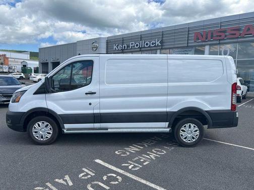 Oxford White 2025 Ford Transit-250 Base