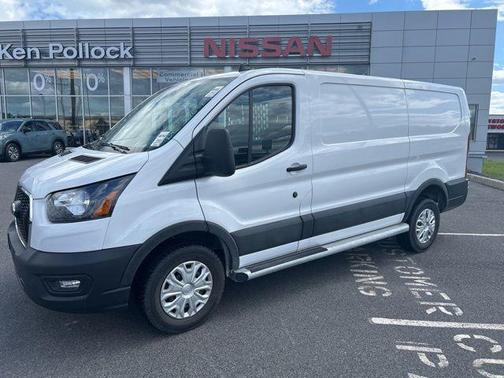 Oxford White 2025 Ford Transit-250 Base