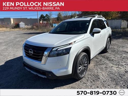 2025 Nissan Pathfinder SL 4WD
